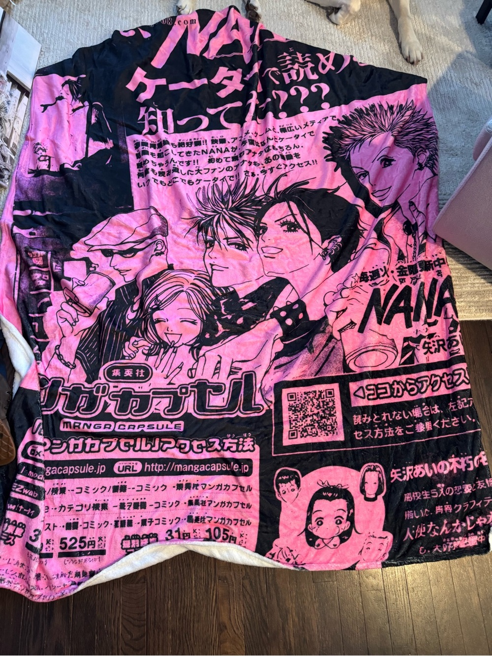 NaNa Pink and Black Anime Graphic Throw Blanket